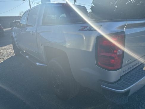 Used 2018 Chevrolet Silverado 1500 LT w/ All Star Edition image 6