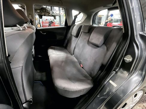 Used 2013 Honda Fit image 19