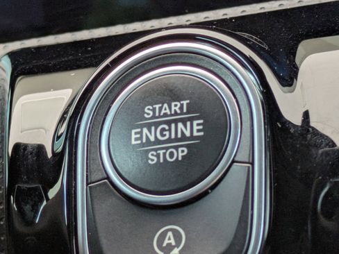 Used 2021 Mercedes-Benz A 220 image 30