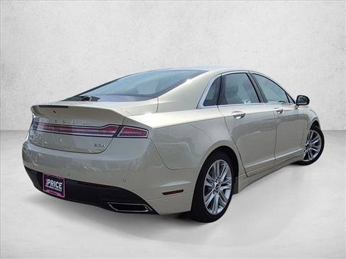 Used 2015 Lincoln MKZ Hybrid w/ Equipment Group 201A Select FWD image 5