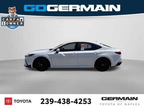 Used 2026 Toyota Camry SE FWD image 3
