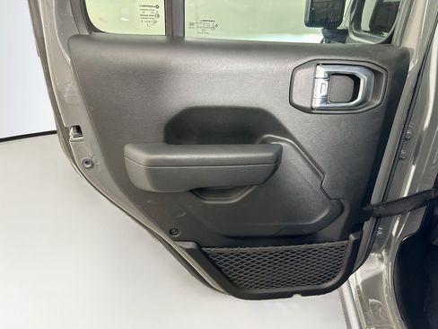 Used 2023 Jeep Wrangler Unlimited w/ Cold Weather Group AWD/4WD image 25