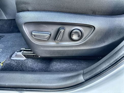 Used 2025 Toyota RAV4 XLE image 21