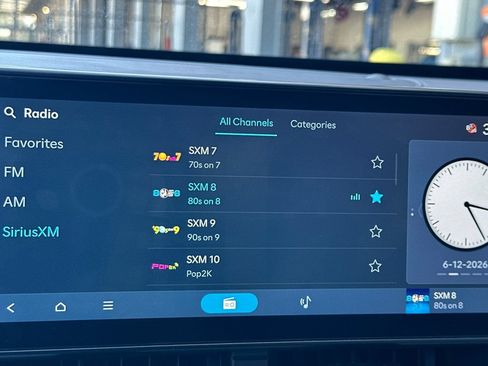 Used 2025 Hyundai Kona SEL AWD/4WD image 15