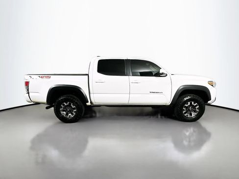 Used 2022 Toyota Tacoma TRD Off-Road w/ Technology Package AWD/4WD image 7