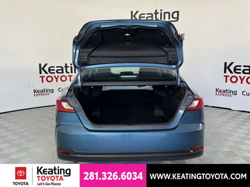 Used 2025 Toyota Camry LE FWD image 17