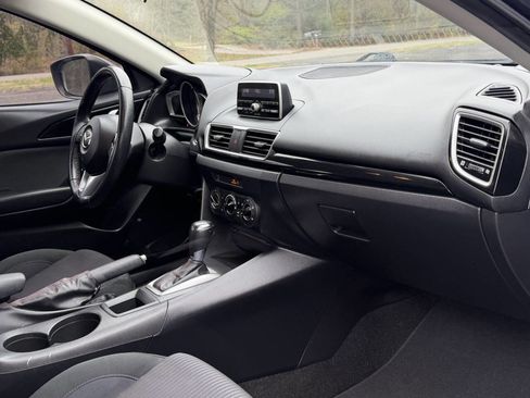 Used 2014 MAZDA MAZDA3 i Touring image 16