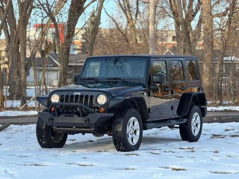 Used 2011 Jeep Wrangler Unlimited Sport image 3