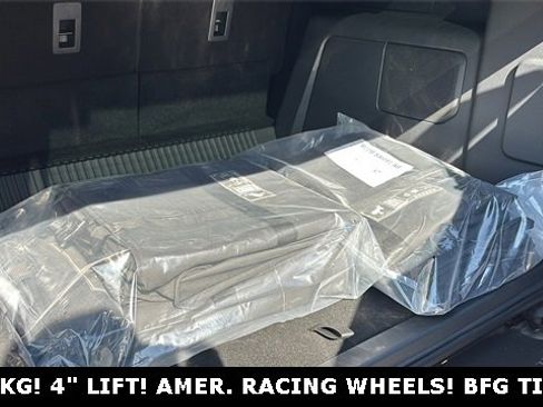 New 2025 Ford Bronco Badlands image 34