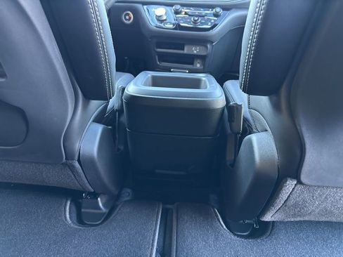New 2026 Chrysler Pacifica Select image 46