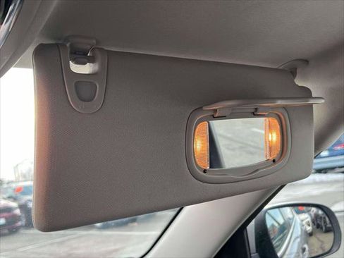 Used 2016 Jeep Cherokee Latitude image 29