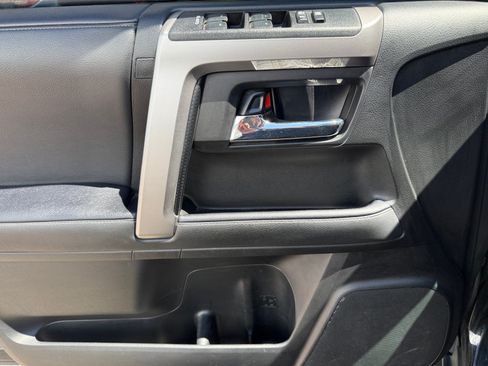 Used 2021 Toyota 4Runner SR5 AWD/4WD image 13