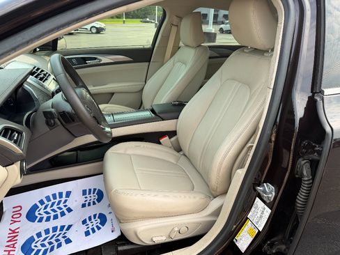 Used 2020 Lincoln MKZ FWD image 31