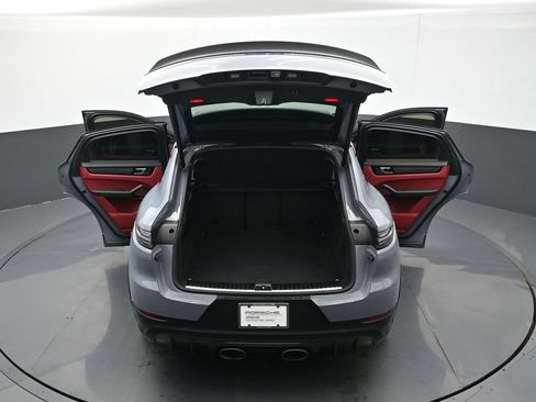 Certified 2023 Porsche Cayenne Turbo GT AWD/4WD image 28