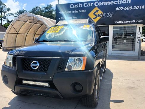 Used 2014 Nissan Xterra X AWD/4WD image 2