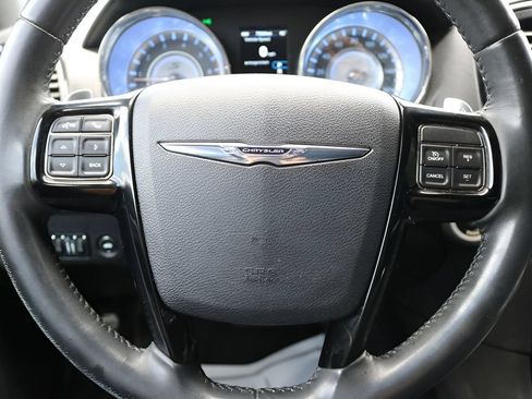 Used 2014 Chrysler 300 S RWD image 21