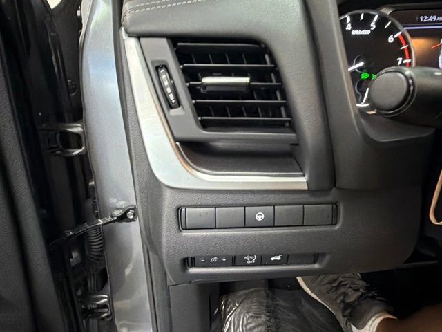 Used 2023 Nissan Rogue SV w/ SV Premium B Package AWD/4WD image 27