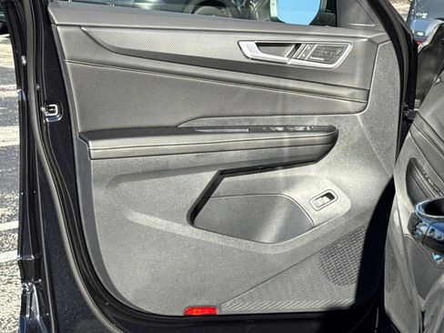 New 2026 Volkswagen Atlas Cross Sport SEL Premium R-Line image 19