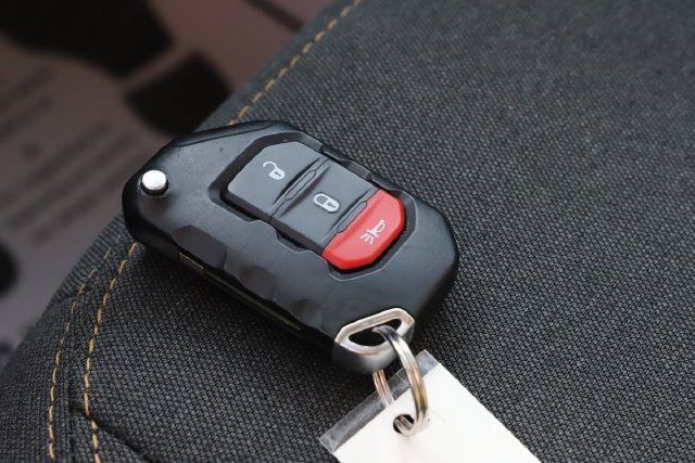 Used 2025 Jeep Wrangler Unlimited Sport AWD/4WD image 31