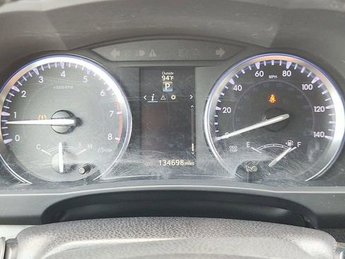 Used 2014 Toyota Highlander XLE AWD/4WD image 12