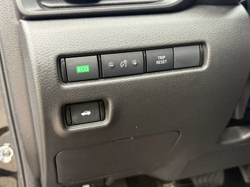 Used 2023 Nissan Sentra S FWD image 16