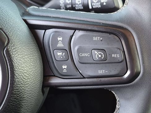 Used 2025 Jeep Wrangler Unlimited Sport AWD/4WD image 22