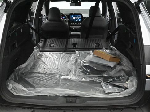 New 2026 Subaru Outback Limited AWD/4WD image 40