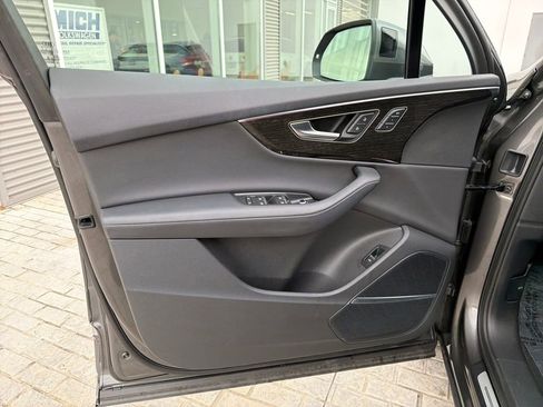 Used 2023 Audi Q7 2.0T Premium Plus w/ Premium Plus Package image 10