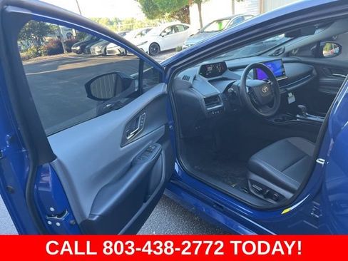Used 2026 Toyota Prius Limited w/ Limited Premium Package FWD image 4