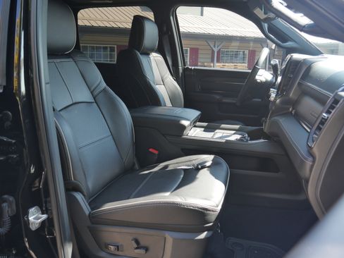 Used 2022 RAM 3500 Limited AWD/4WD image 37