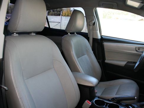 Used 2014 Toyota Corolla LE image 22