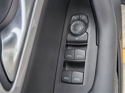 Used 2022 Chevrolet Blazer LT image 11