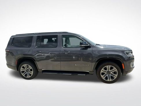 Used 2024 Jeep Wagoneer Series II w/ Flexible Seating Group RWD image 13