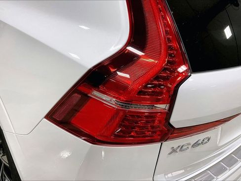 Certified 2023 Volvo XC60 B5 Plus w/ Climate Package AWD/4WD image 23