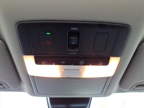 Used 2024 Nissan Altima 2.0 SR image 15