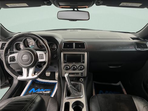 Used 2012 Dodge Challenger SRT8 RWD image 29