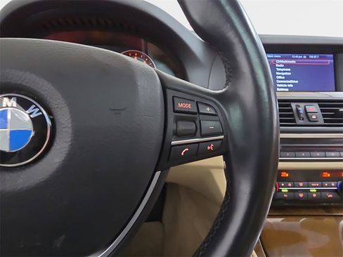Used 2011 BMW 535i xDrive Sedan image 18