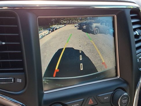 Used 2017 Jeep Grand Cherokee Limited AWD/4WD image 20
