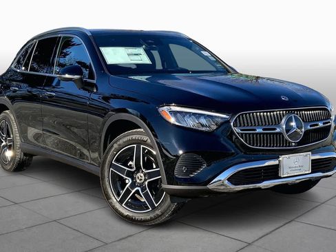 Used 2026 Mercedes-Benz GLC 300 4MATIC image 2