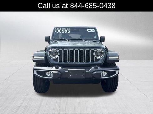 Certified 2025 Jeep Wrangler Unlimited Sahara w/ Safety Group AWD/4WD image 2