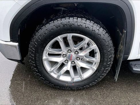 Used 2021 GMC Sierra 1500 SLT w/ SLT Premium Package image 9