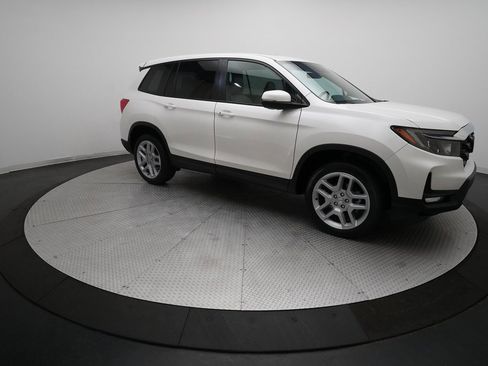 Used 2025 Honda Passport EX-L image 13