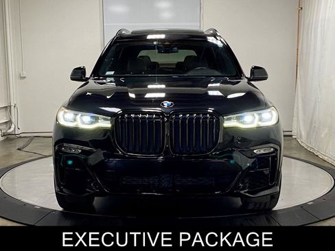 Used 2021 BMW X7 M50i w/ Executive Package AWD/4WD image 3