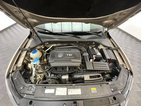 Used 2015 Volkswagen Passat 1.8T SE FWD image 22