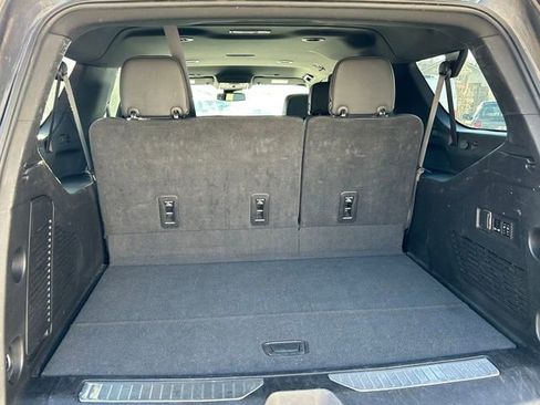 Used 2023 Chevrolet Suburban Premier AWD/4WD image 15