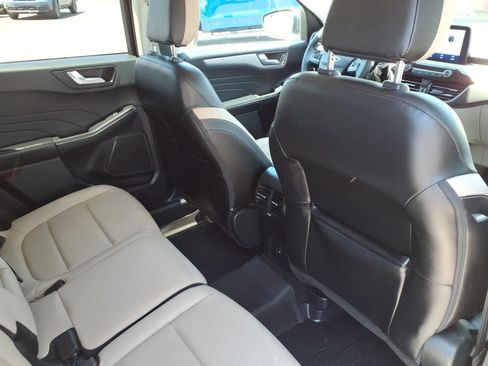 Certified 2022 Ford Escape SEL FWD image 13