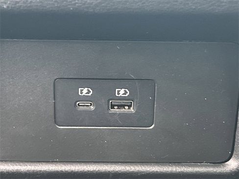 Certified 2023 Nissan Rogue SV image 20