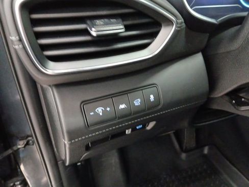 Used 2023 Hyundai Santa Fe Limited image 29
