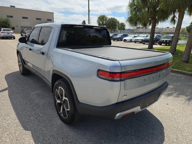 Used 2024 Rivian R1T Adventure Dual AWD/4WD image 3