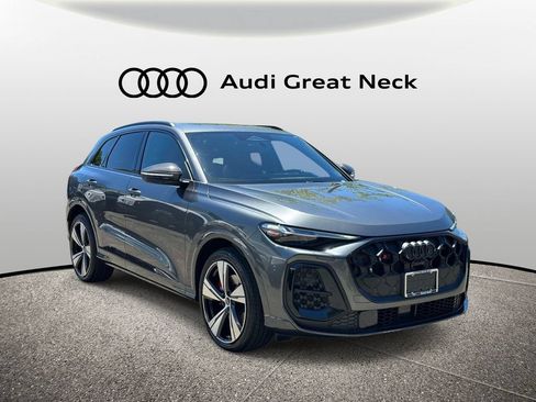 New 2026 Audi SQ5 Prestige AWD/4WD image 4